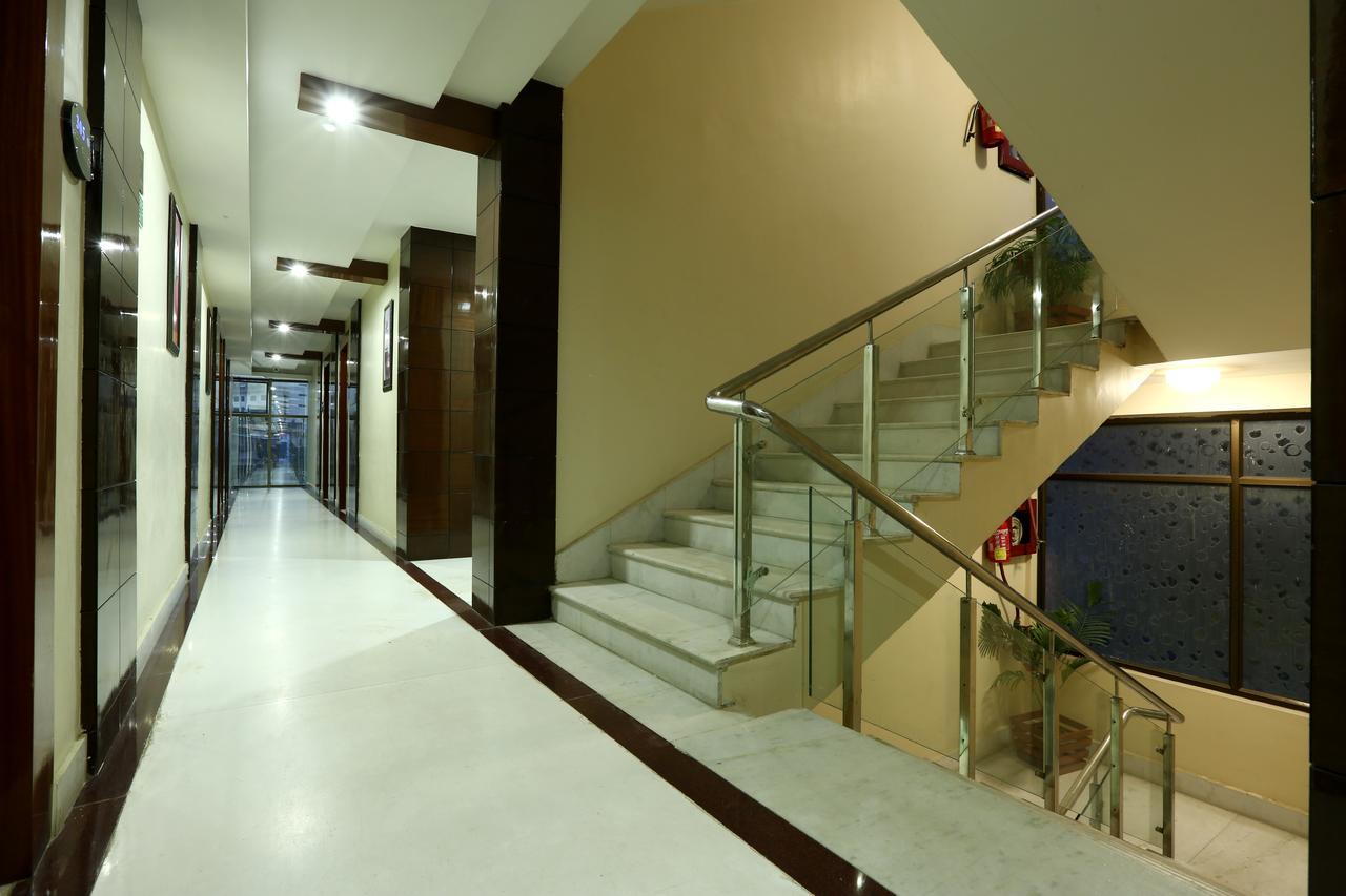Hotel SJ International Guwahati Esterno foto