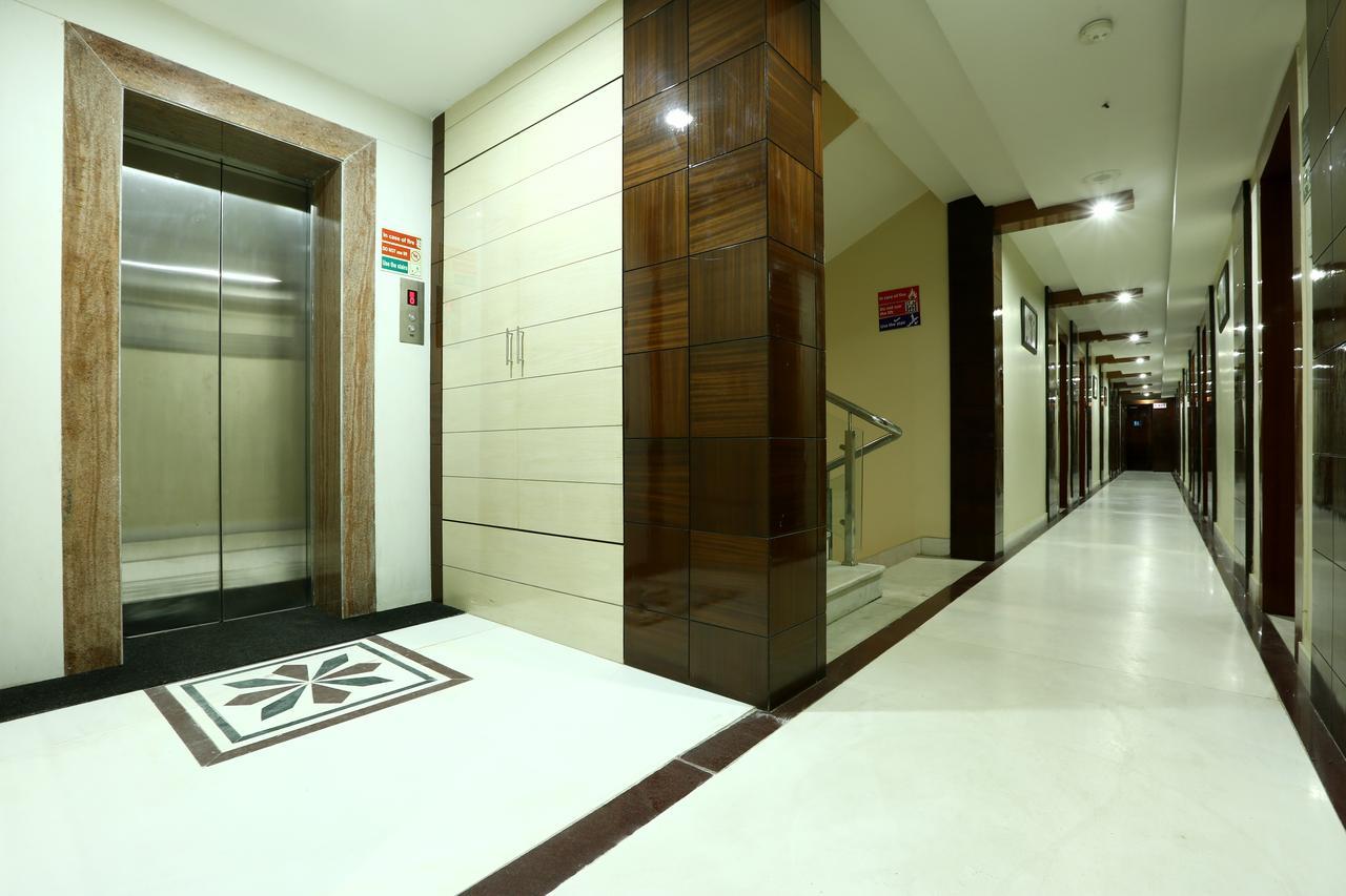Hotel SJ International Guwahati Esterno foto