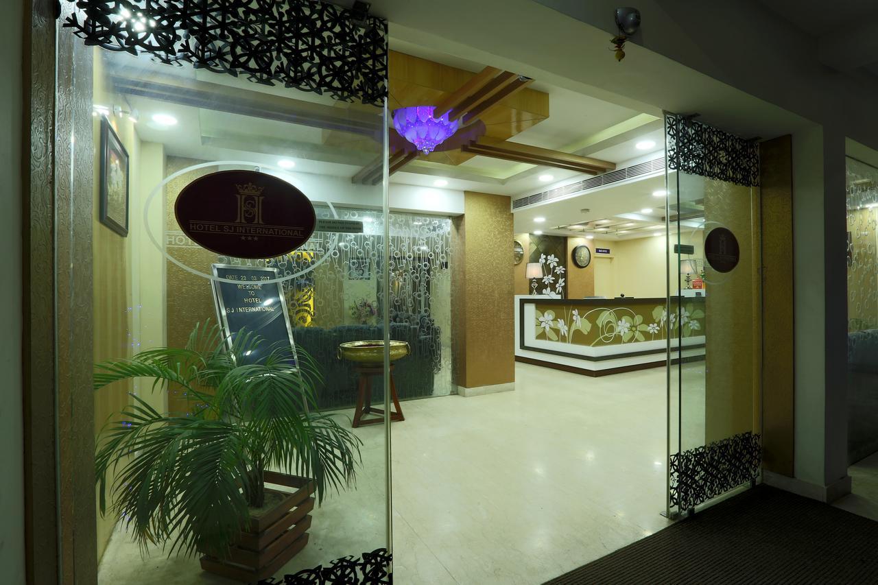 Hotel SJ International Guwahati Esterno foto
